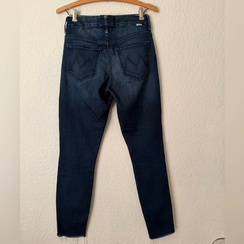 MOTHER The Looker Ankle Fray High Waisted Jeans Size 26 - Picture 4 of 10